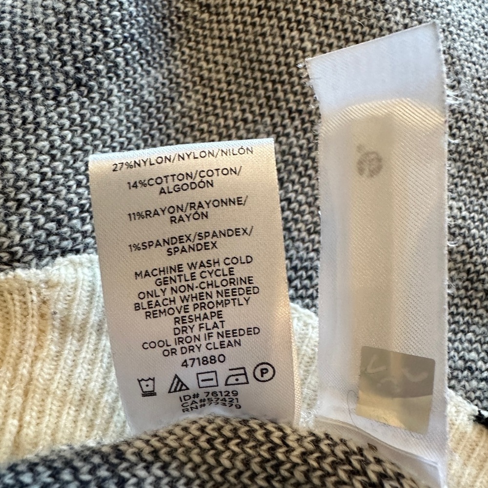 Ann Taylor Cream and Black Plaid Poncho - Picture 6 of 6